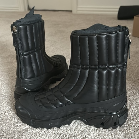 BURBERRY Arthur Quilted Ankle Boots - Picture 10 of 10